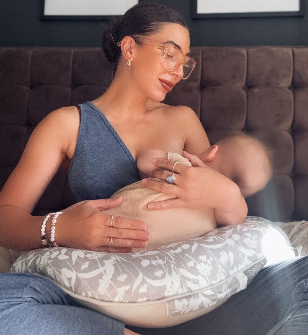 Postpartum feeding support pillow for mums