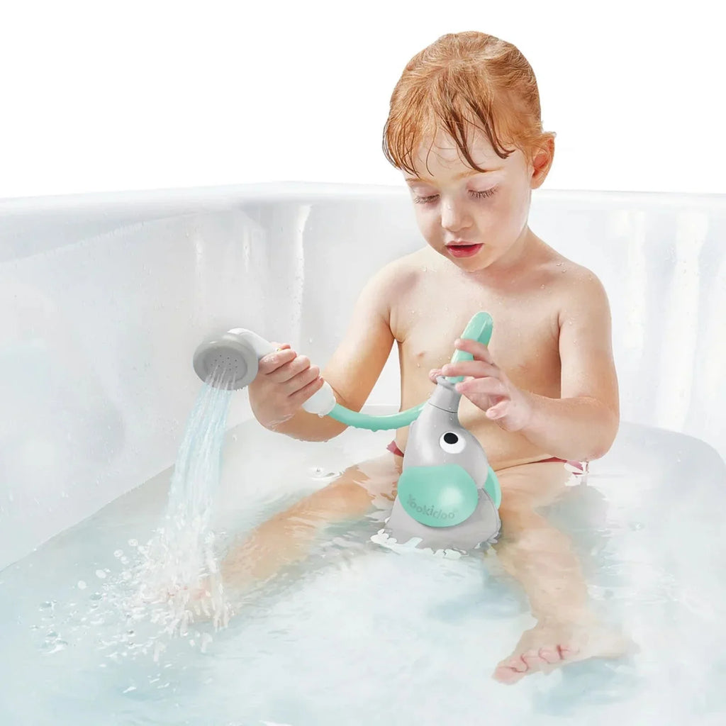 Newborn baby bath toy gentle water flow